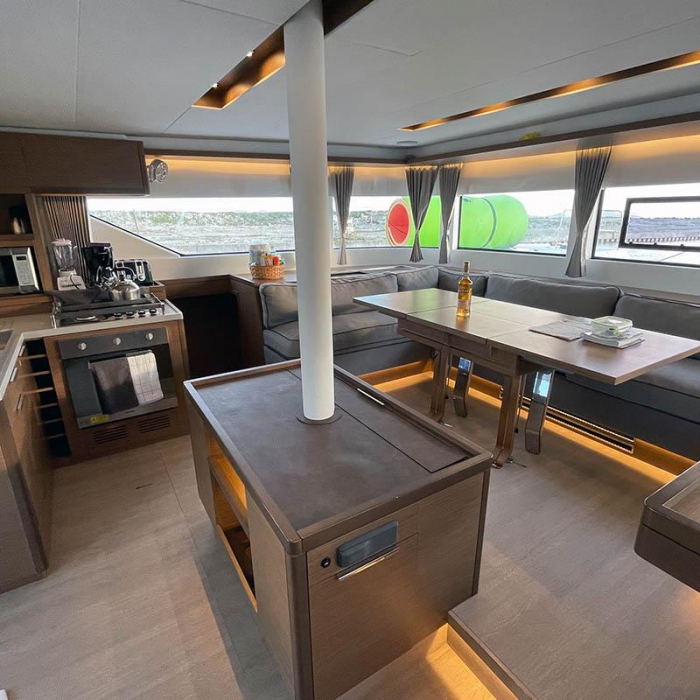 Ragnarök | Lagoon 50 photo 27