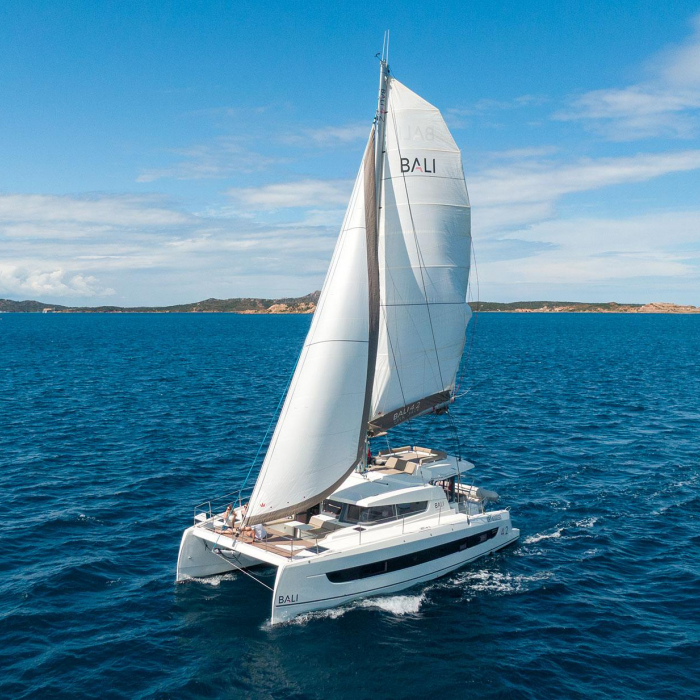 ORSA 5 - A/C, Generator, Water maker | Bali 4.2 photo 11