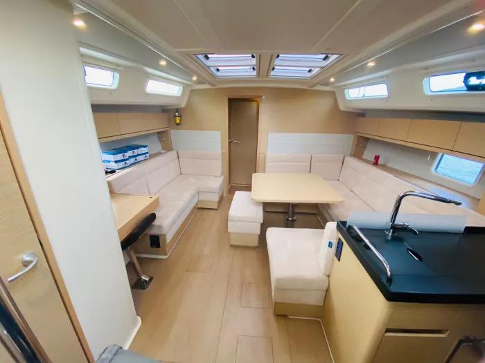 Rogira | Hanse 458 photo 14