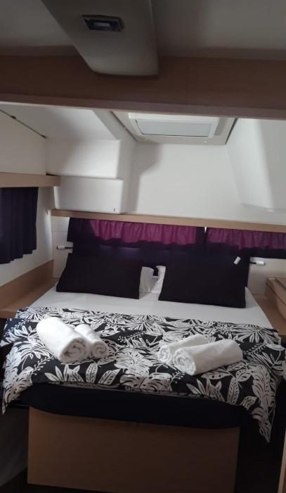 Nala | Fountaine Pajot LUCIA 40 photo 4