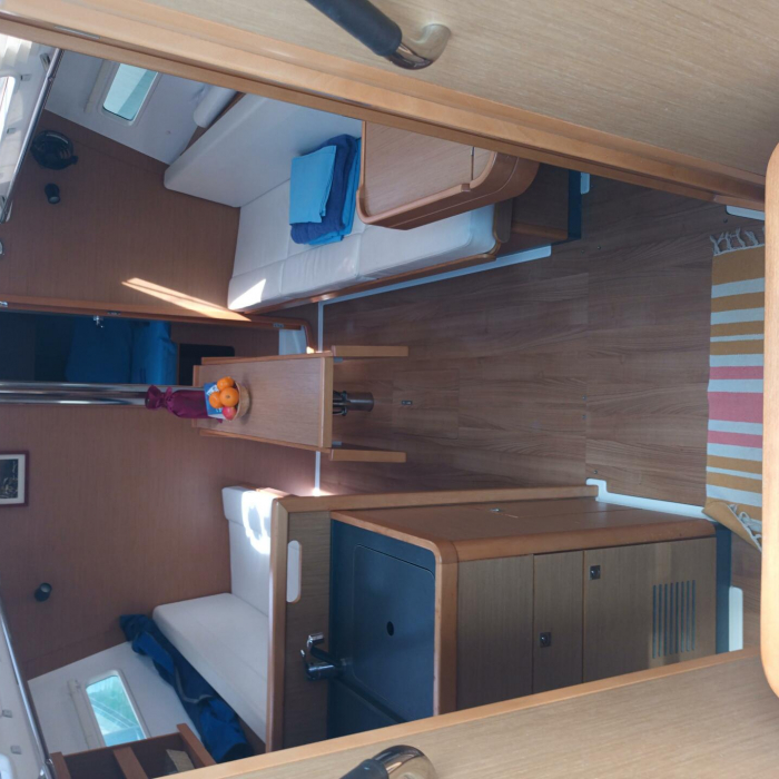 Pupatella | Sun Odyssey 319 photo 3