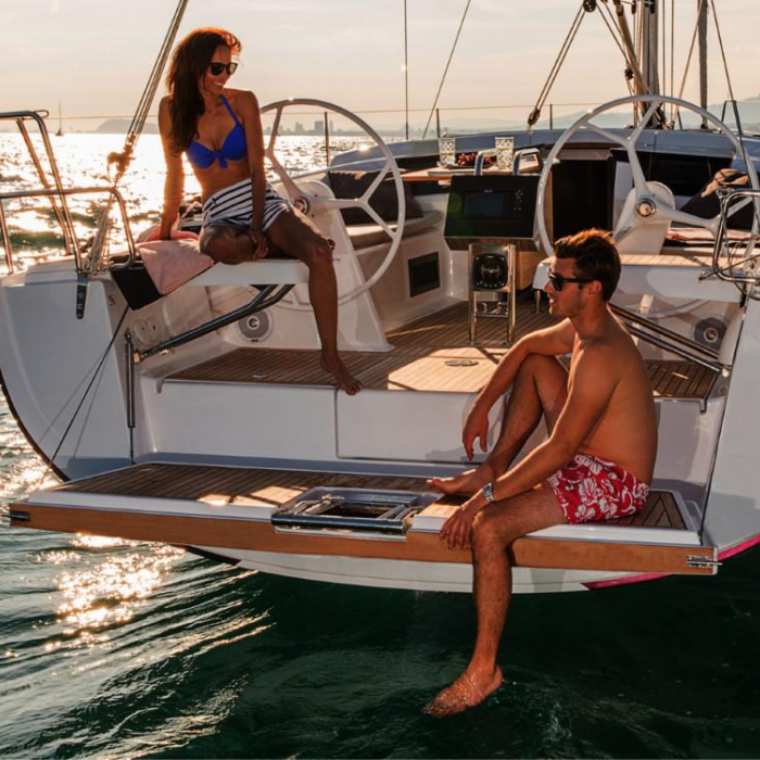 Sunny Day | Hanse 388 photo 8