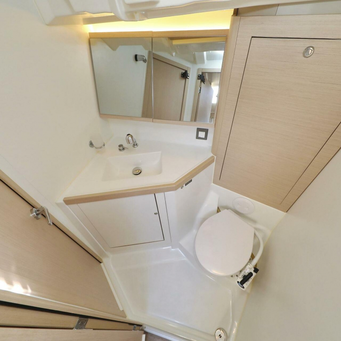 Lambda | Oceanis 46.1 photo 8