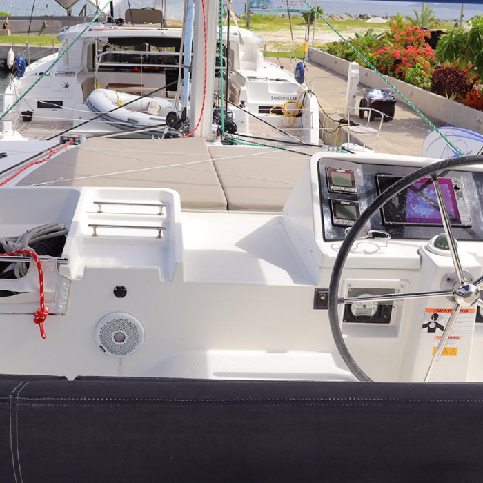 LIBERTAS DS (ex. Thor) | Lagoon 450 F photo 3