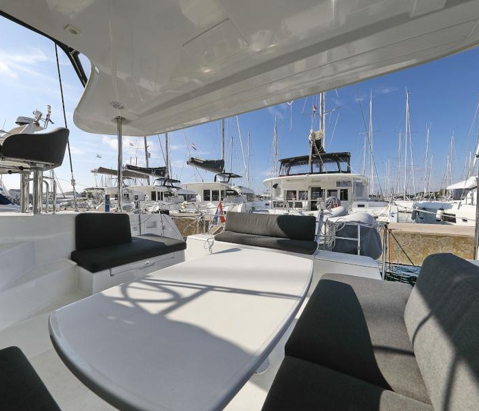 NINA II | Lagoon 40 photo 13