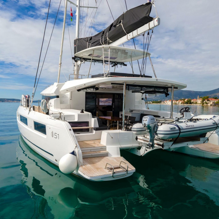 Lavina | Lagoon 51 photo 2