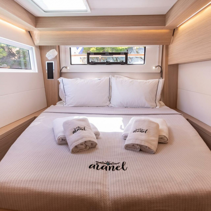 Aranel | Lagoon 51 photo 30