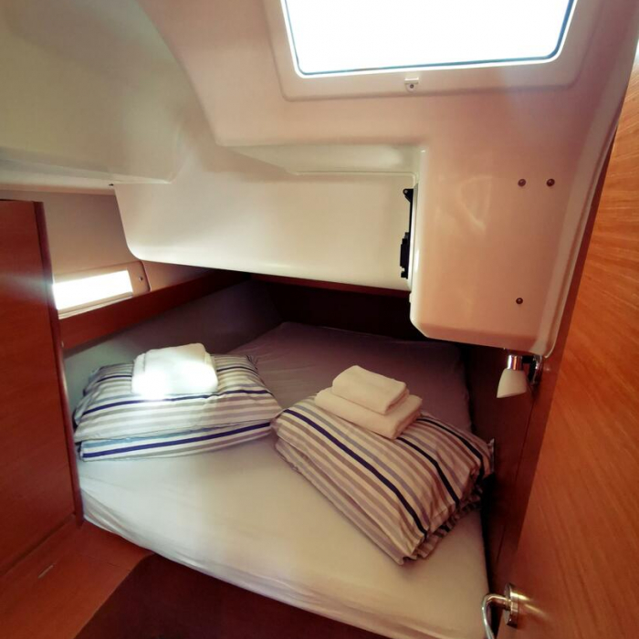 Mega | Dufour 460 photo 18