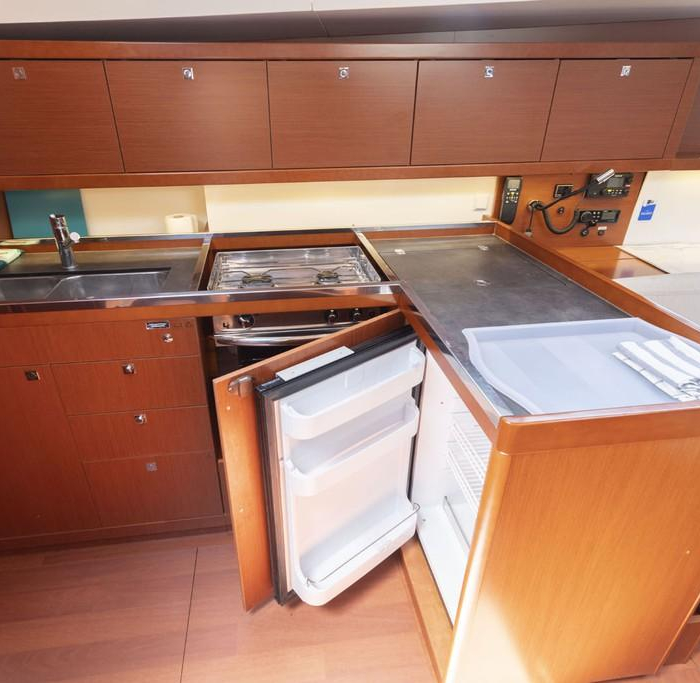 Avalon | Oceanis 45 photo 16