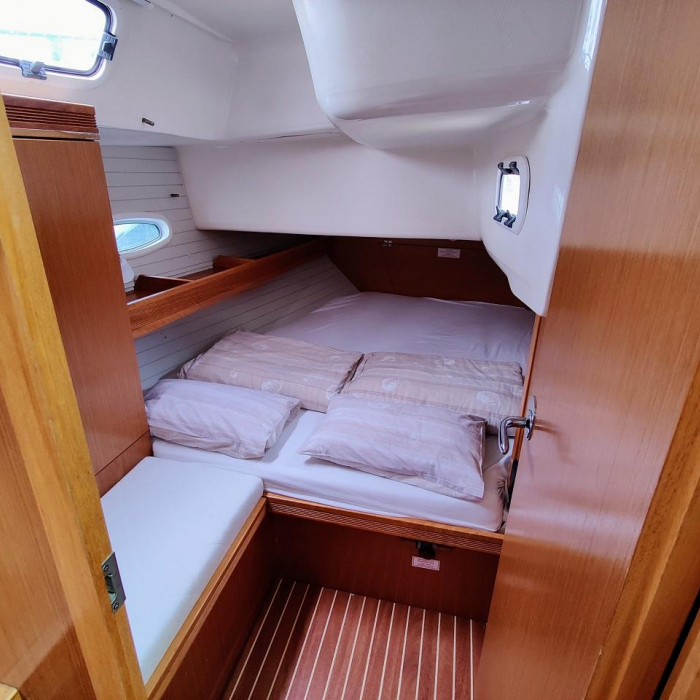 Gin & Tonic | Bavaria 47 Cruiser photo 10