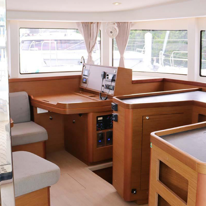 Lili | Lagoon 42 photo 11