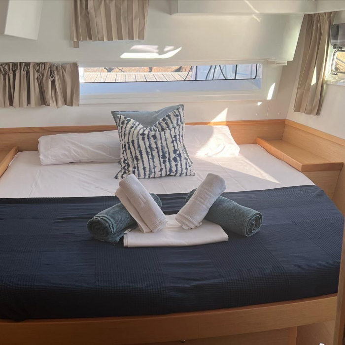 Genista II | Lagoon 42 photo 9