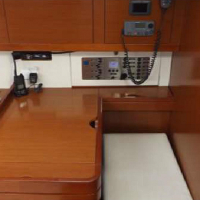 In Compliance | Oceanis 50 photo 9