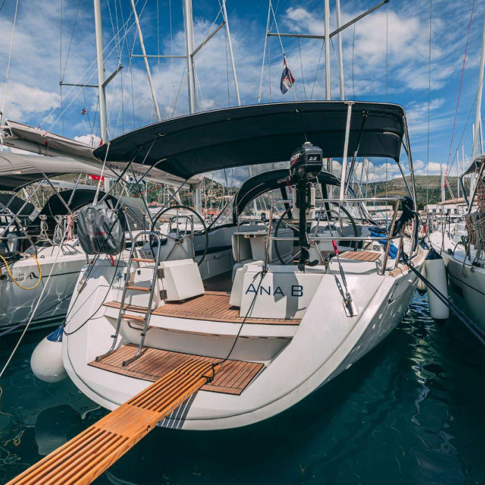 Ana B. | Sun Odyssey 49i photo 35