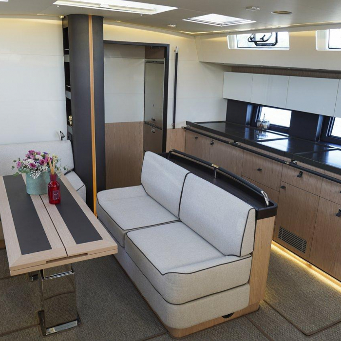 Onyx | Oceanis Yacht 62 photo 12