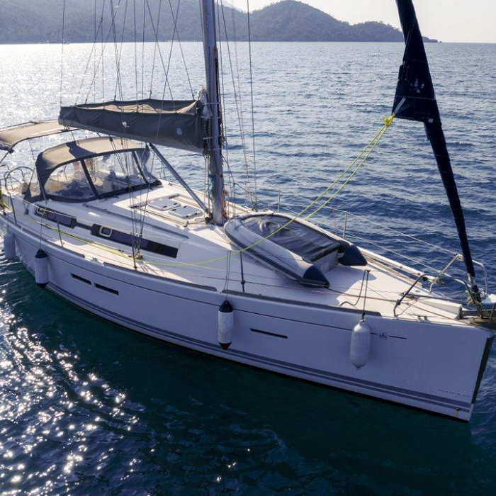 Daphne-S | Dufour 405 GL photo 4