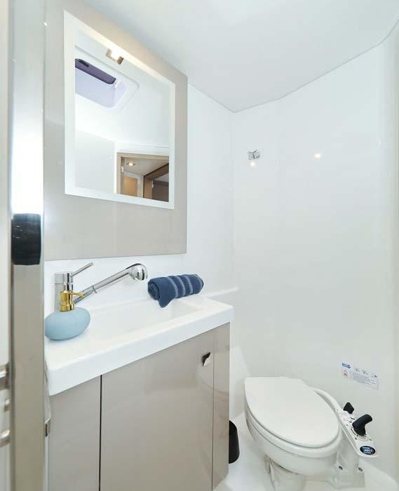La Mula | Fountaine Pajot Astrea 42 photo 14