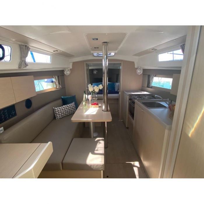 Polis | Oceanis 35.1 photo 17