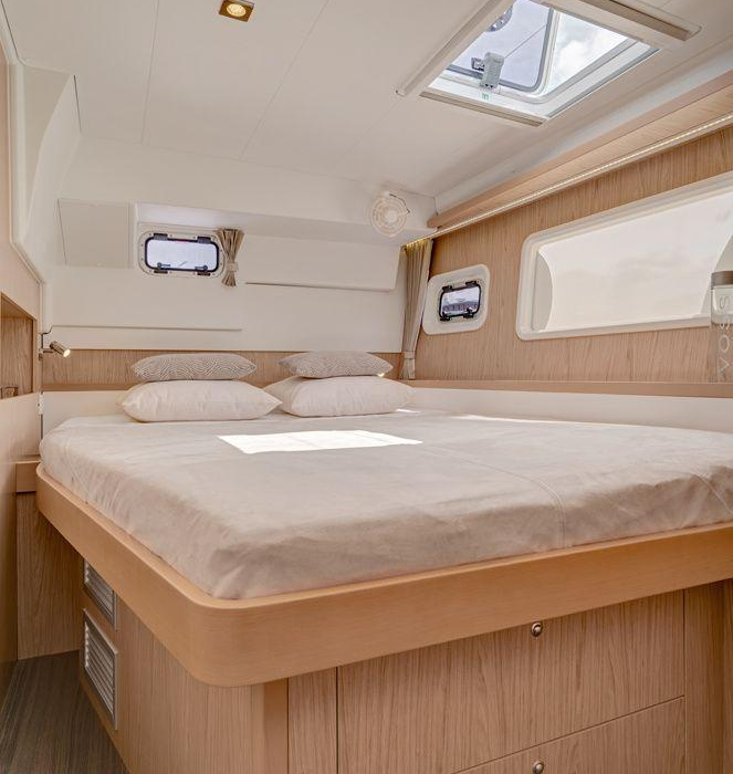 Poe Reva | Lagoon 400 S2 photo 35