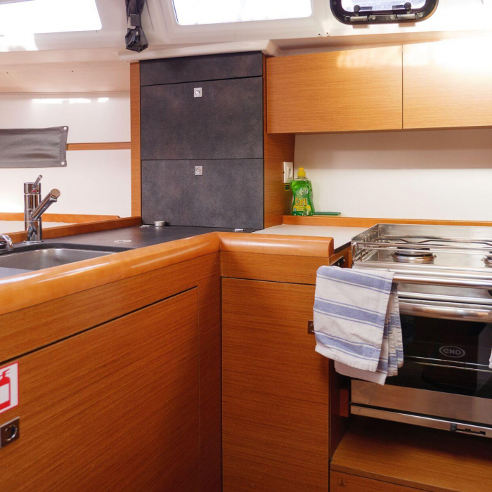 Siberia | Sun Odyssey 349 photo 14