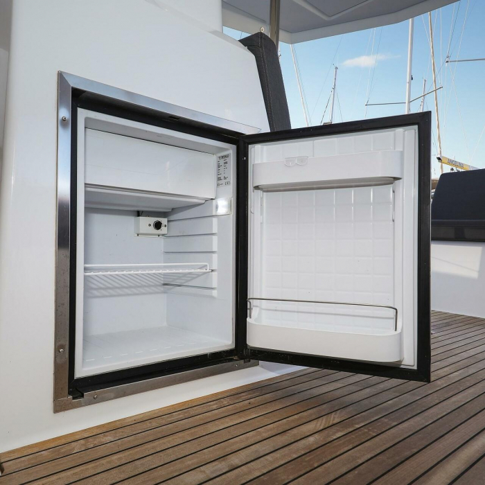 Macho | Fountaine Pajot Astrea 42 Quatuor photo 20