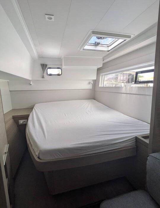 Last One | Lagoon 40 photo 11