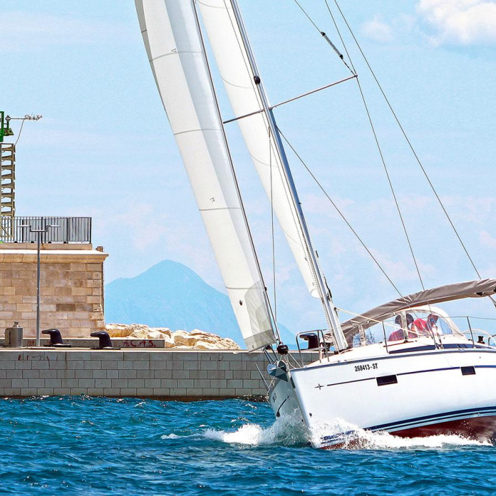 Merara | Bavaria Cruiser 37 photo 9