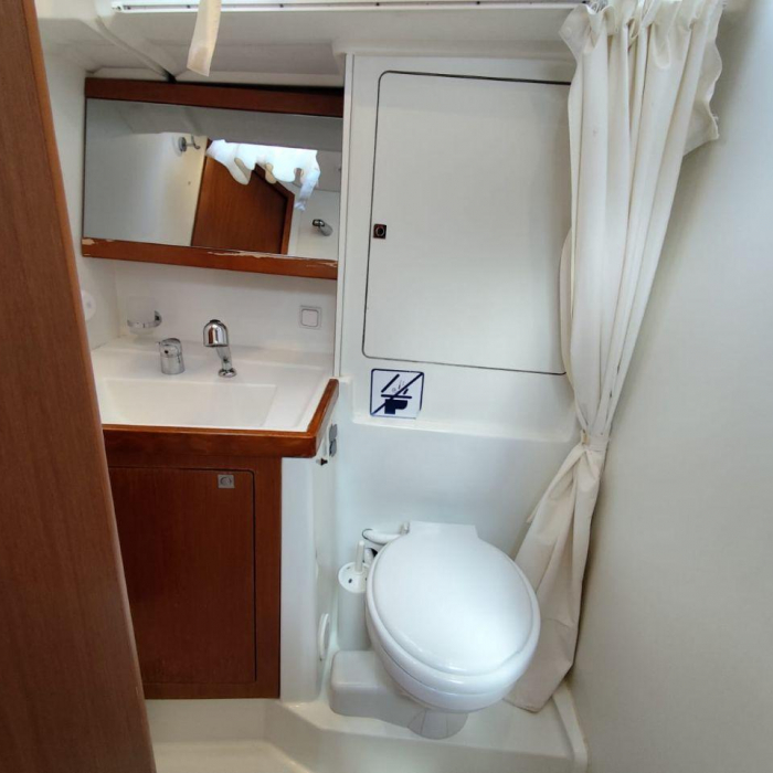 Desroches | Oceanis 48 photo 15