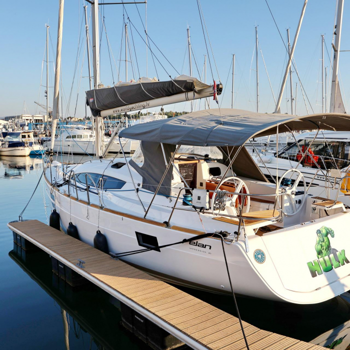 Hulk | Elan Impression 40 photo 10