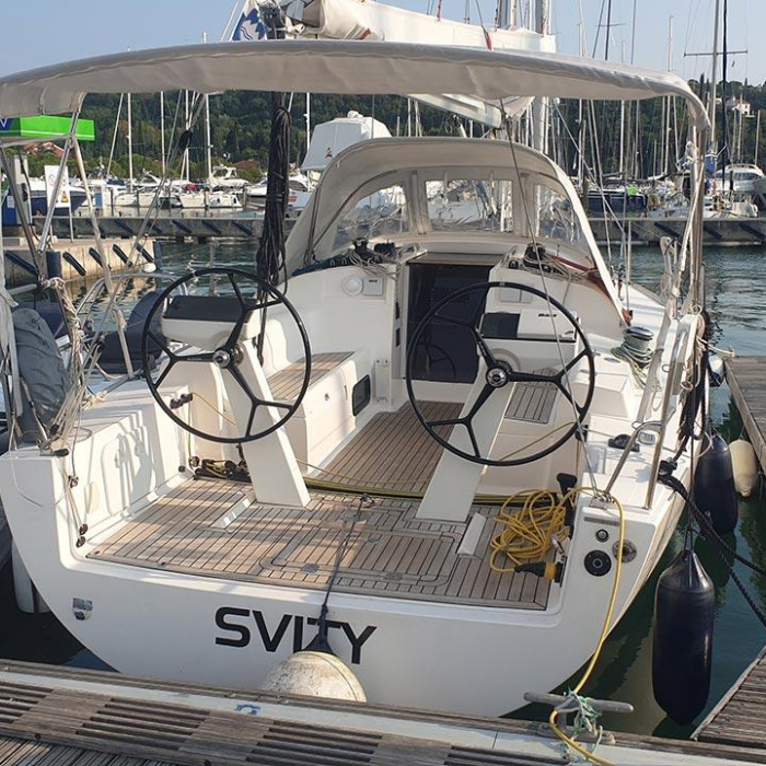 Svity | Salona 33 photo 8