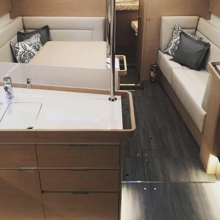 Betelgeuse (Electric Heads, Inverter) | Elan Impression 45 photo 7