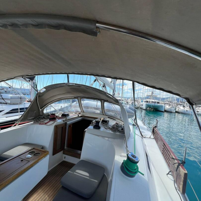 Enja | Bavaria Cruiser 41 photo 16