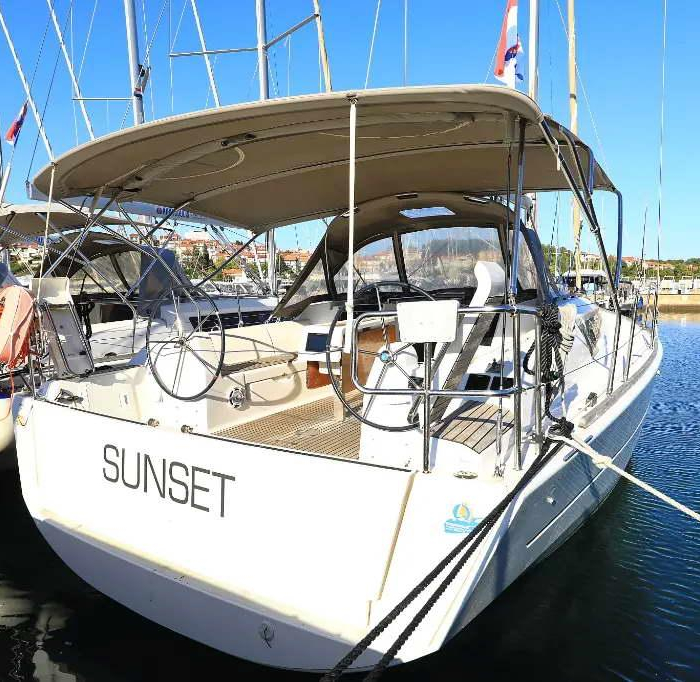 Economy | Dufour 382 GL photo 8