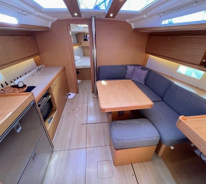 Gin Fizz | Dufour 390 photo 9
