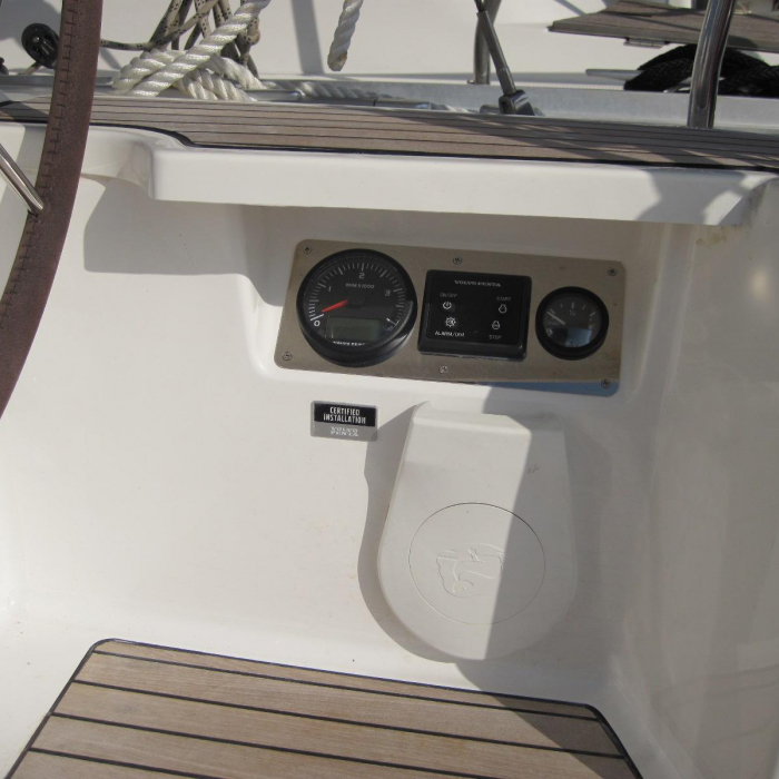 Economy | Bavaria Cruiser 37 photo 9