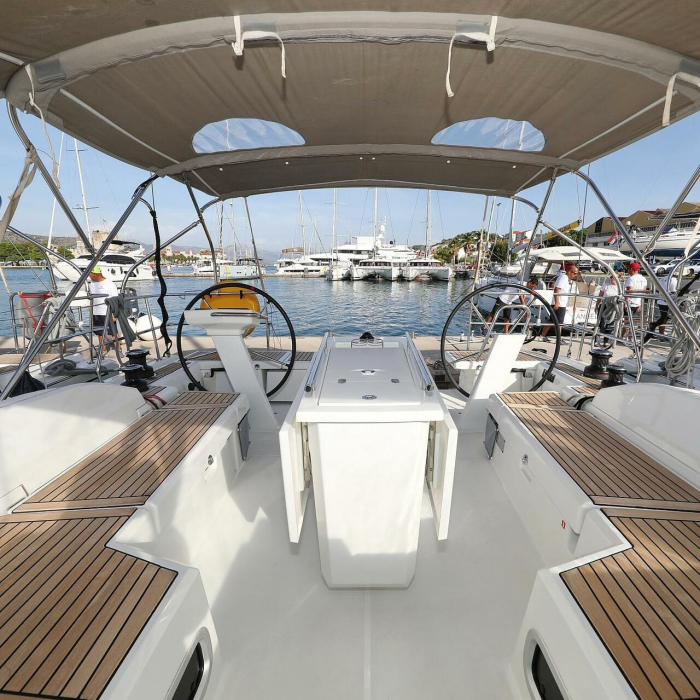 Ladybug | Oceanis 46.1 photo 27