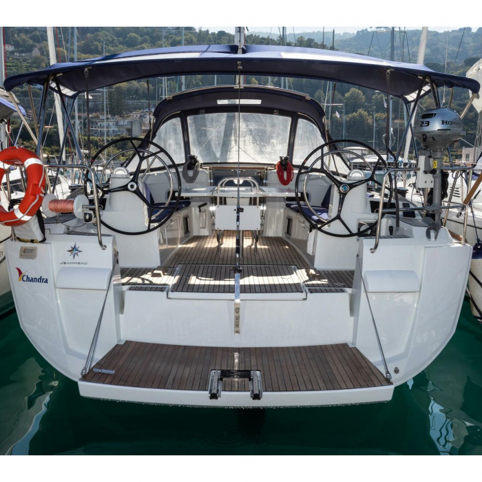 Chandra - Standard line | Sun Odyssey 479 photo 5