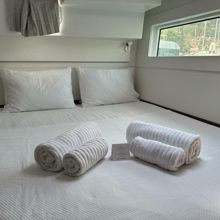 Mithra | Lagoon 40 photo 27