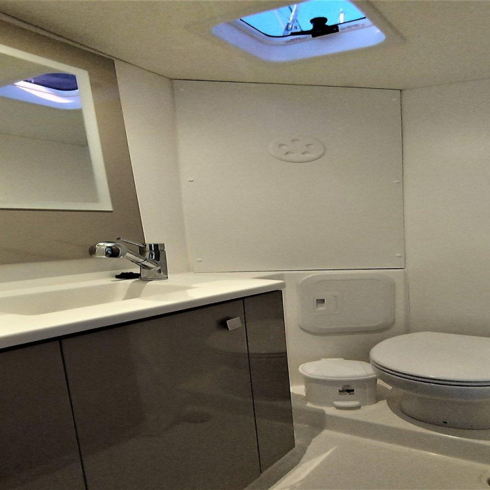 Joy | Fountaine Pajot Isla 40 photo 8