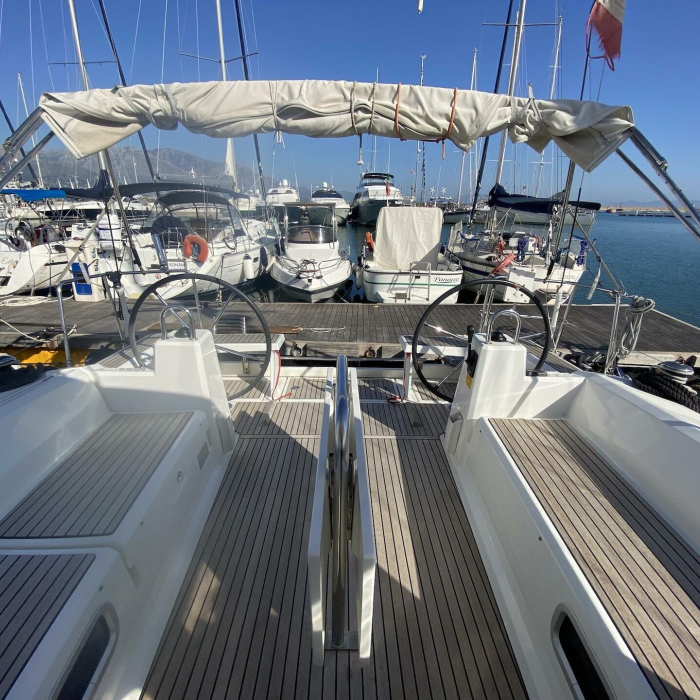 Lampo | Oceanis 38.1 photo 3