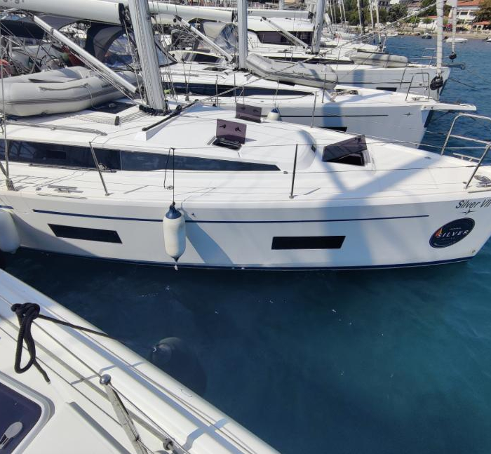 Silver VII | Bavaria C42 photo 1