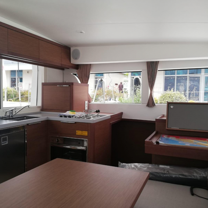 Adriana | Lagoon 40 photo 21