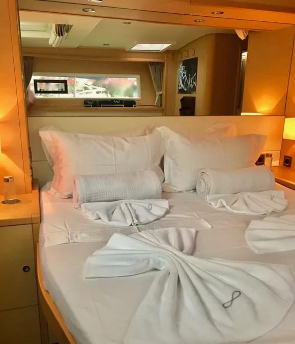 Reverie Infinie | Lagoon 620 photo 5