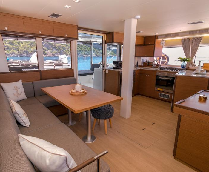 Daphne | Lagoon 52 F photo 2