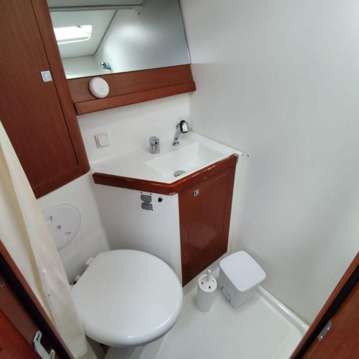 Desroches | Oceanis 48 photo 16