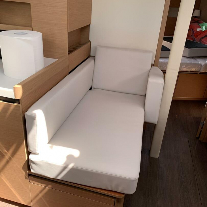 Bella | Sun Odyssey 410 photo 6