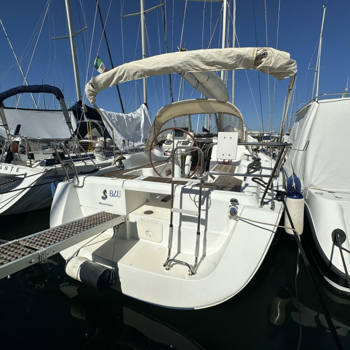 Blu | Oceanis 34 photo 13