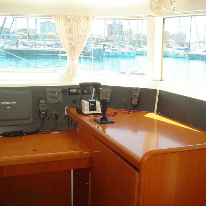 Isis | Lagoon 440 photo 36