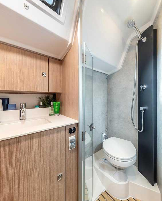 Fortuna | Bavaria C42 photo 15