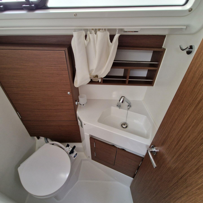 Navicela | Oceanis 34.1 photo 16